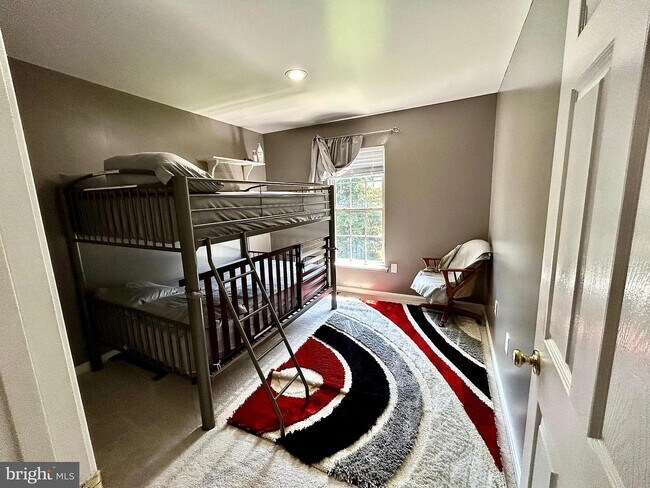 Building Photo - 358 Stonehedge Ln