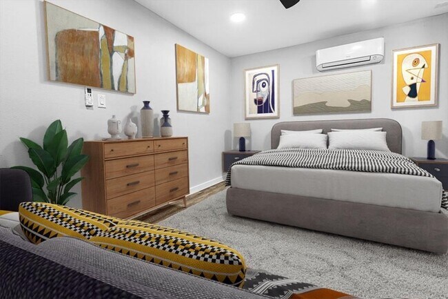 Building Photo - 1211 W 8th St