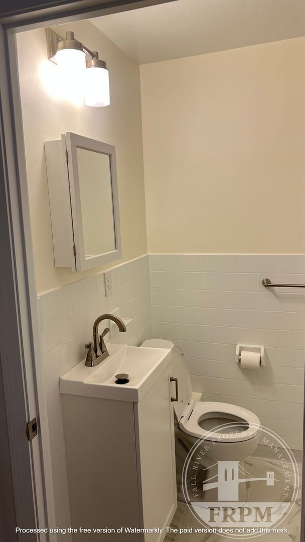 Building Photo - 99 Orange St