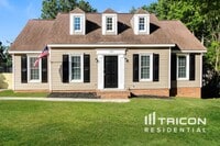 Building Photo - 516 Kenton Dr