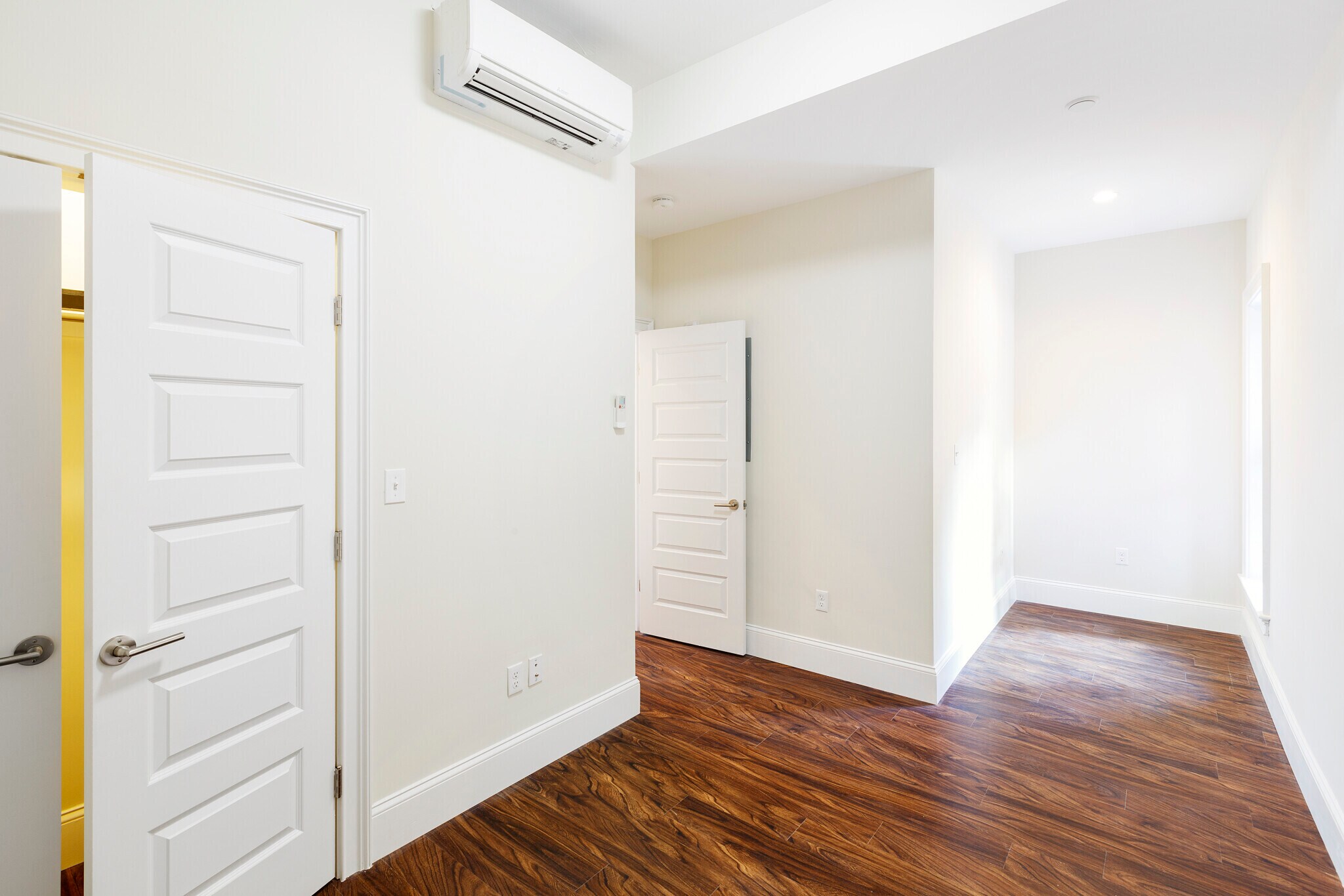 Building Photo - 1900 Washington St