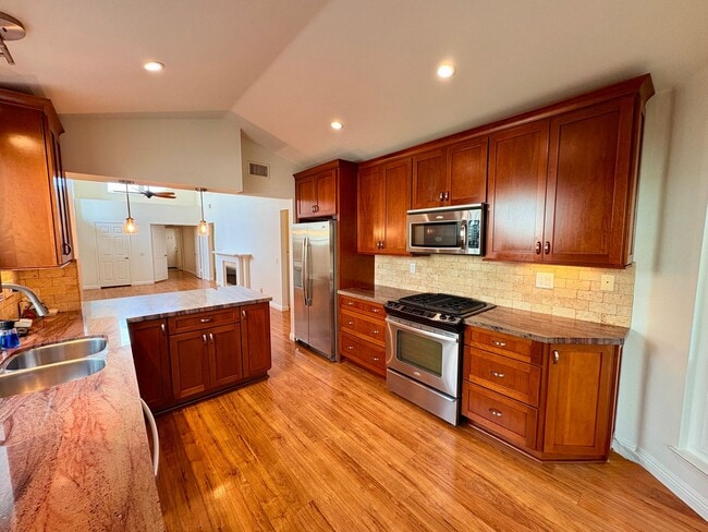 Building Photo - 2 Bedroom Plus Office House in Carlsbad