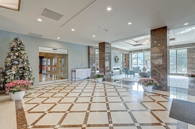 Building Photo - 2001 Holcombe Blvd