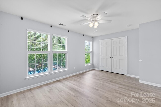 Building Photo - 8043 Bristle Toe Ln