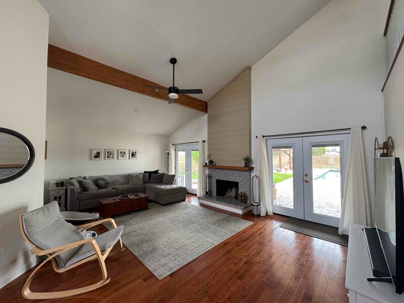 Building Photo - 4859 E Dallas Cir
