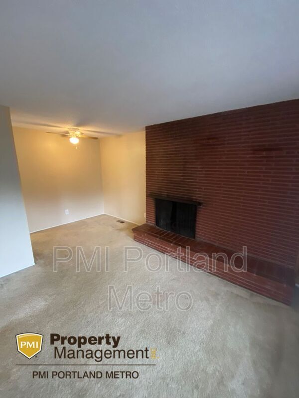 Building Photo - 11680 SW Denney Rd