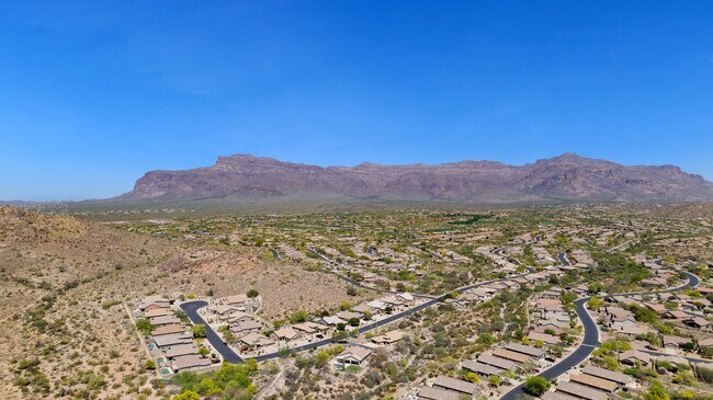 Building Photo - Amazing Home in Gold Canyon backing to Sta...