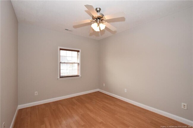 Building Photo - 109 Canyon Ct