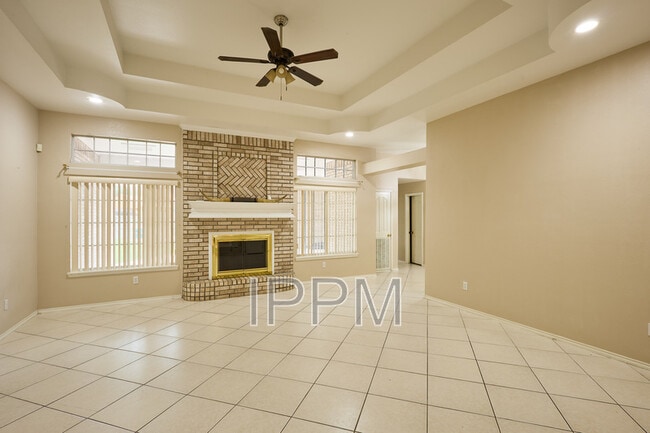 Building Photo - 1309 Summerfield Ln