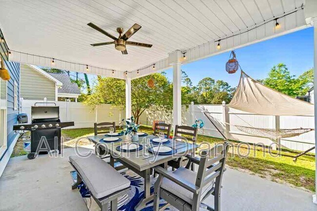 Building Photo - 9004 Polly Ave