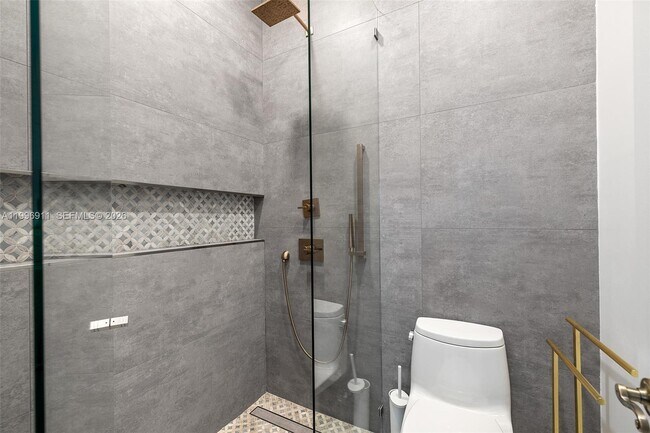 Building Photo - 3870 E Hibiscus St