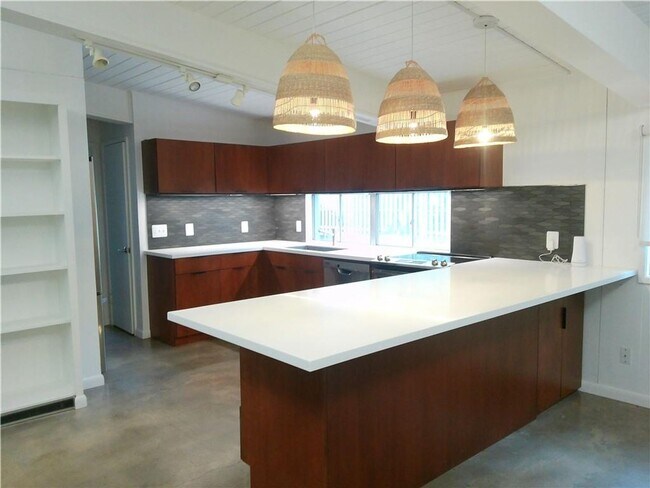 Building Photo - 219 Purl Pl