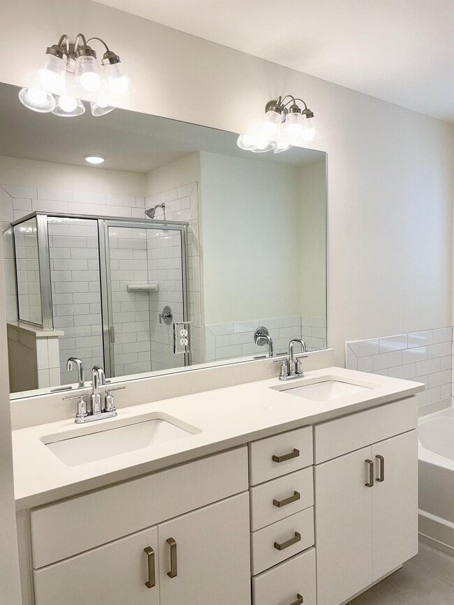 Building Photo - 374 Auburn Valley Wy