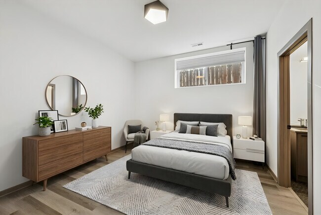 Building Photo - 4321 N Cicero Ave