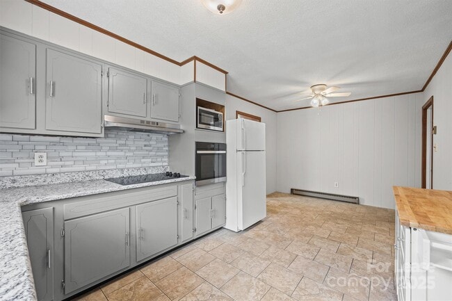 Building Photo - 1460 Legion Rd