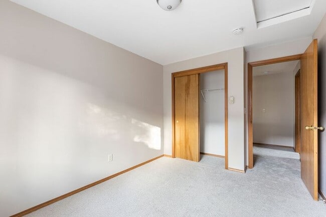 Building Photo - 17450 SE 82nd Dr