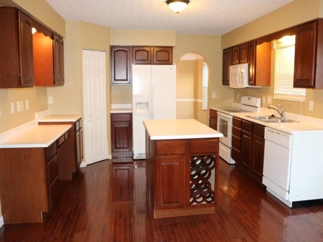 Building Photo - 3903 Rivers Run Dr