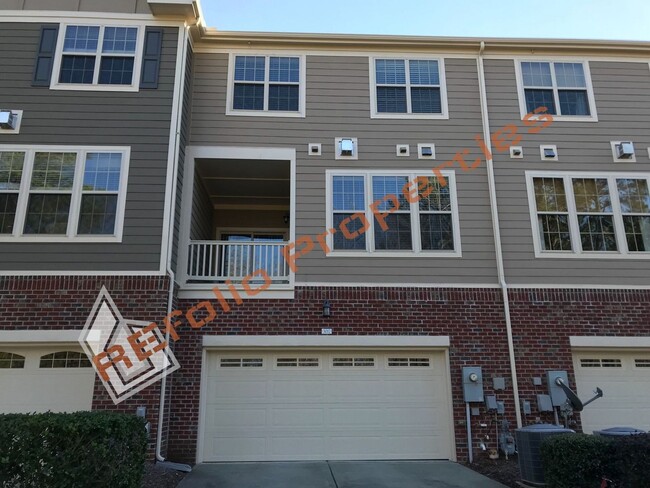 Building Photo - Great Location! Elegant 3 Story 4 Bedroom ...
