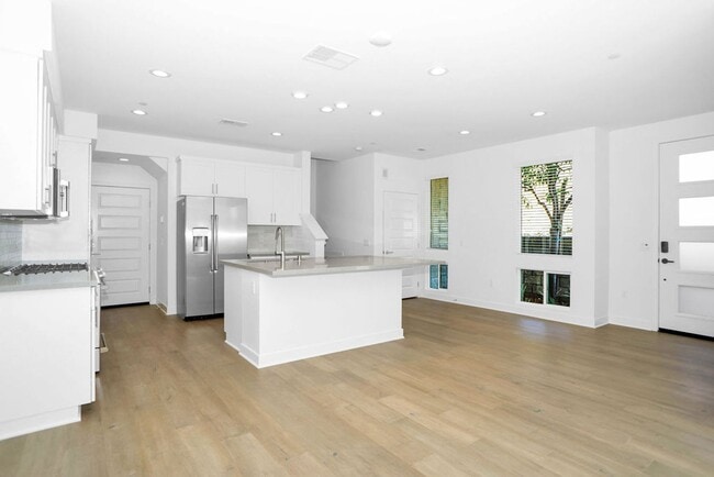 Primary Photo - 10881 McCan Ct