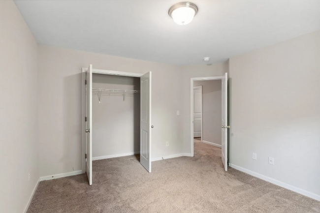 Building Photo - 1828 Laurel Green Way