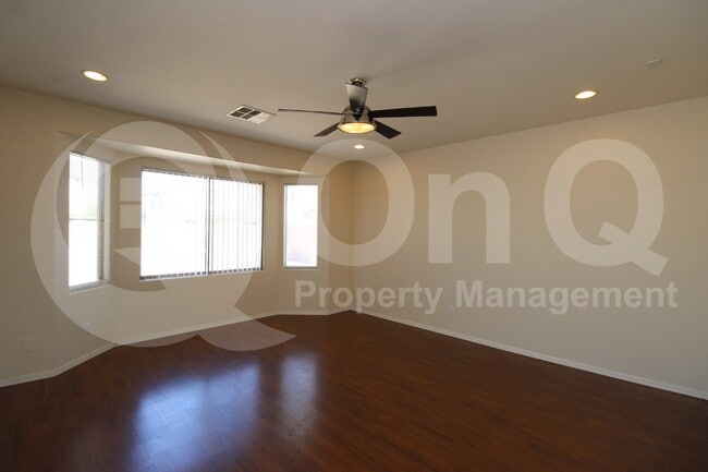 Building Photo - 2568 E San Rafael Trail