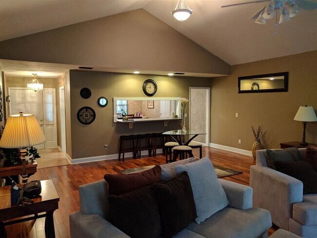 Building Photo - Stunning 3-Bed, 2-Bath Home in the Heart of Killearn Estates!