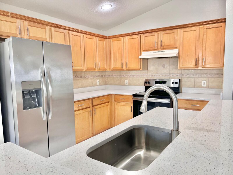 Building Photo - 7547 Terrace River Dr