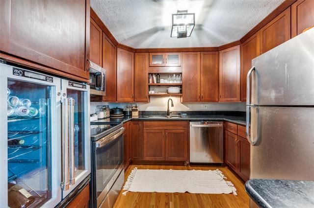 Building Photo - 5818 E University Blvd