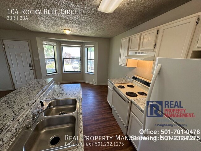 Building Photo - 104 Rockyreef Cir