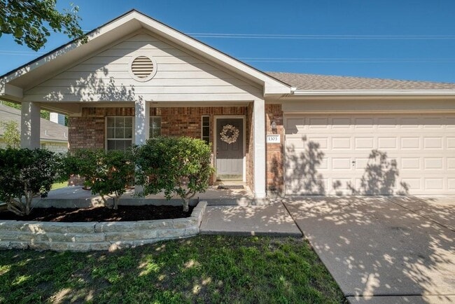 Primary Photo - 1303 Ridgewood Dr