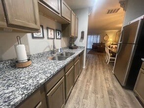 Building Photo - Recently Renovated Furnished 3 Bedroom 2 Bath Condo/ Apartment for Rent in Branson, MO