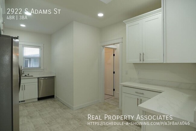 Building Photo - 2922 S Adams St