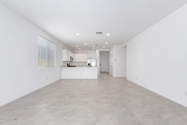 Building Photo - 4522 127th Dr