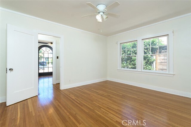 Building Photo - 5124 N Maywood Ave