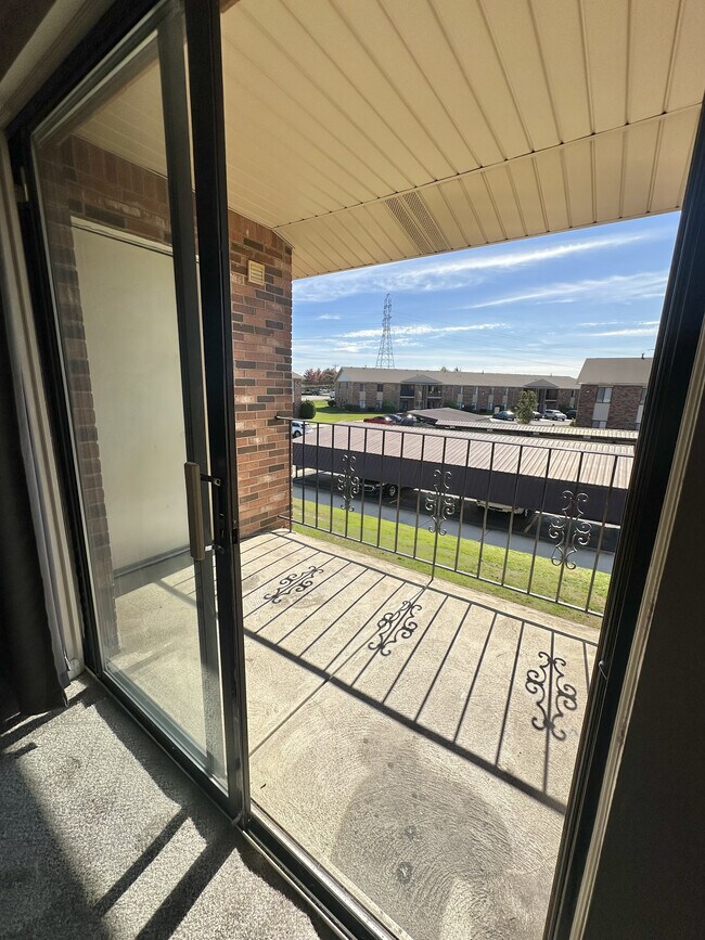 Building Photo - 15155 Seagull Dr