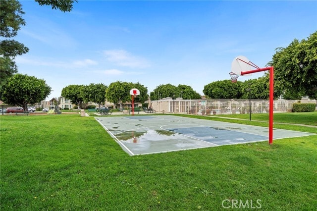 Building Photo - 77 Golden Glen St