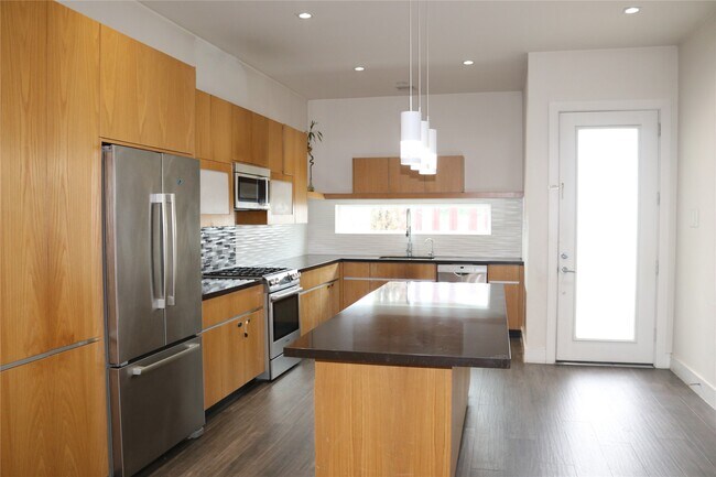 Building Photo - 5403 Tocayo Pl