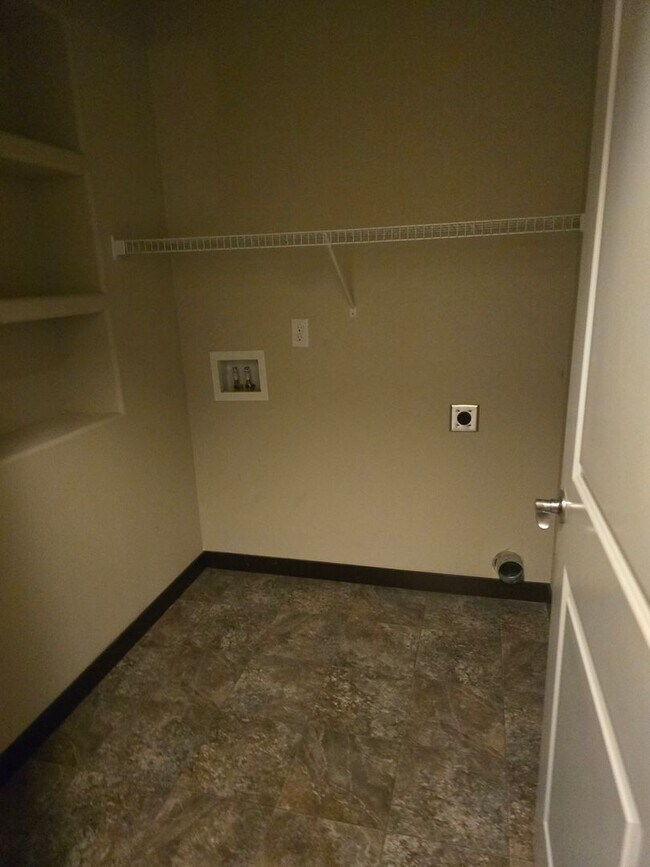 Building Photo - Welcome to this beautiful 4-bedroom, 2.5-b...