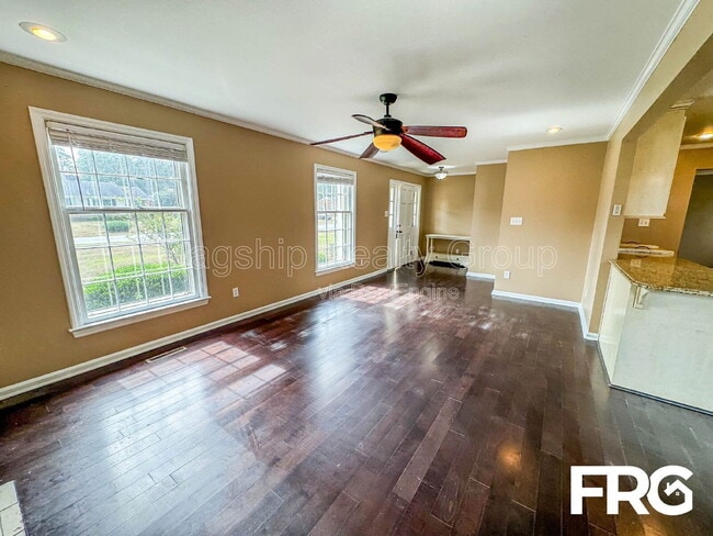 Building Photo - 207 Woodbine St