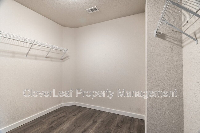 Building Photo - 407 Marbella Vista