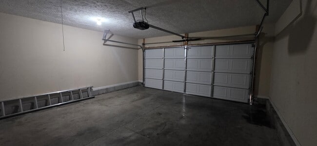 Building Photo - 1183 Catawba Way