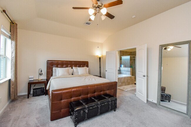 Building Photo - 12447 Girasole Ct
