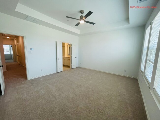 Building Photo - 1025 Stockton Dr