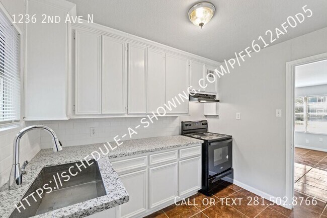 Building Photo - 1236 2nd Ave N