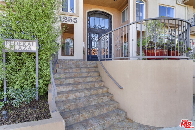 Building Photo - 1255 Federal Ave