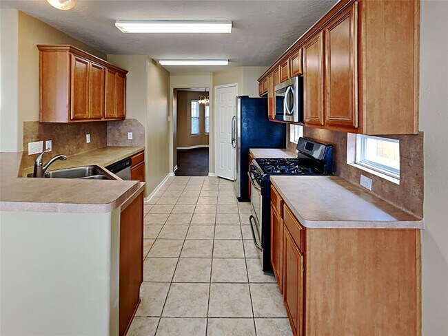 Building Photo - 2617 Las Cruces Cir