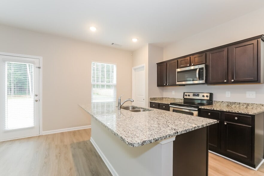 Building Photo - 1091 Cold Water Dr