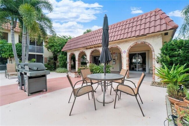 Building Photo - 101 E McNab Rd