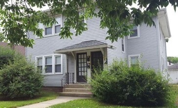 Building Photo - Pre-Leasing 2 Bedroom 1 Bathroom in West L...