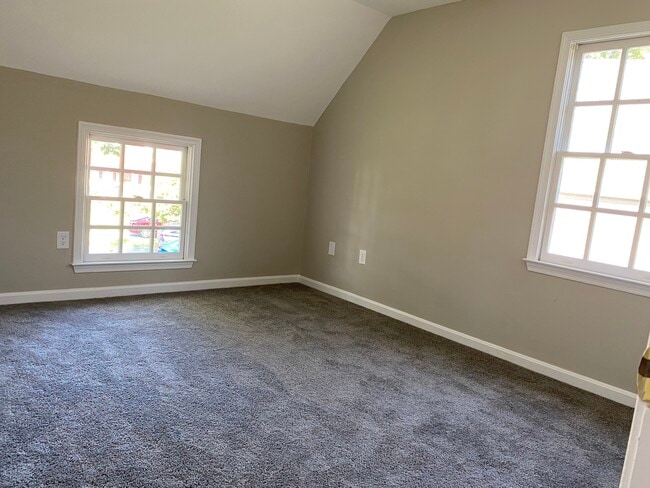 Building Photo - 1221 Magnolia Ct